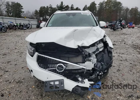 2019 Volvo Xc40 T5 Momentum из США, поврежденный, VIN YV4162UK9K2071843